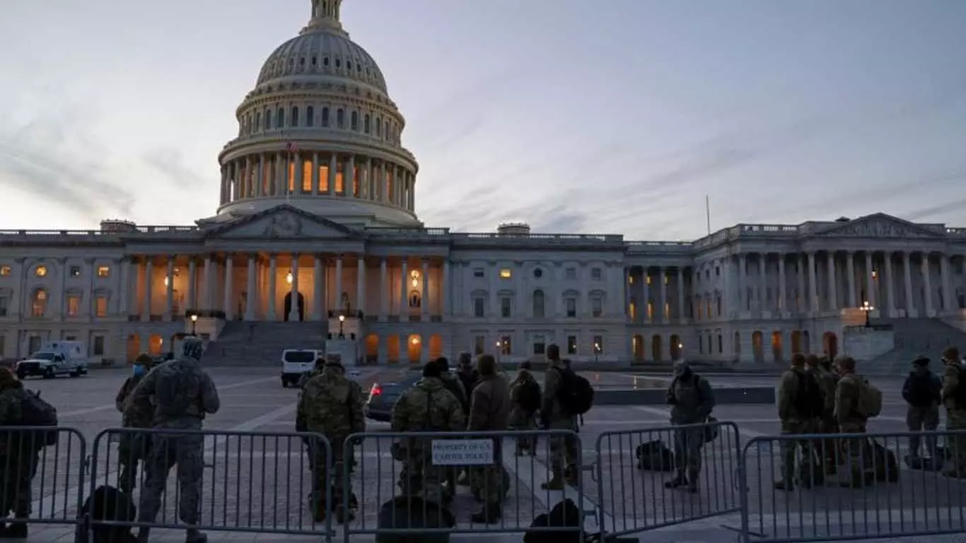 अमेरिकी संसद के पास हमला, वाहन से पुलिस को कुचला, एक की मौत