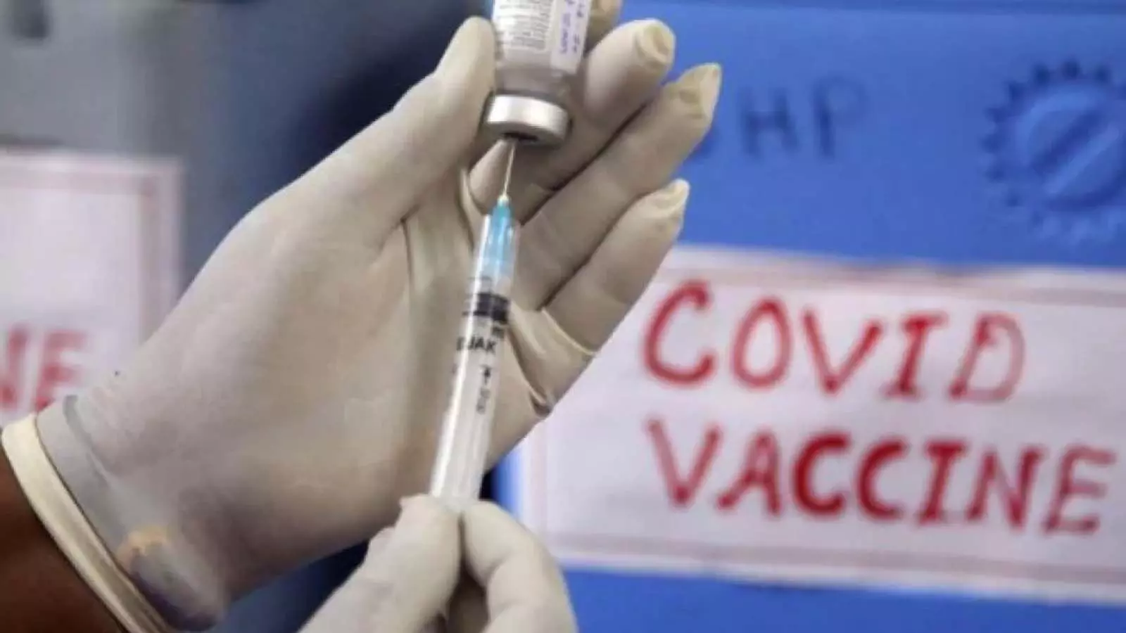 वैक्सीन की कमीः केन्द्र और राज्य सरकारों में टकराव, वाराणसी में भी संकट