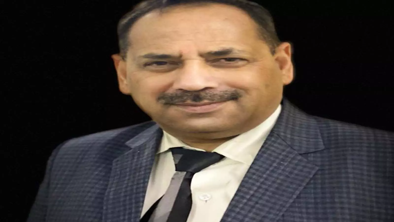 Dr. Vivek Guruji