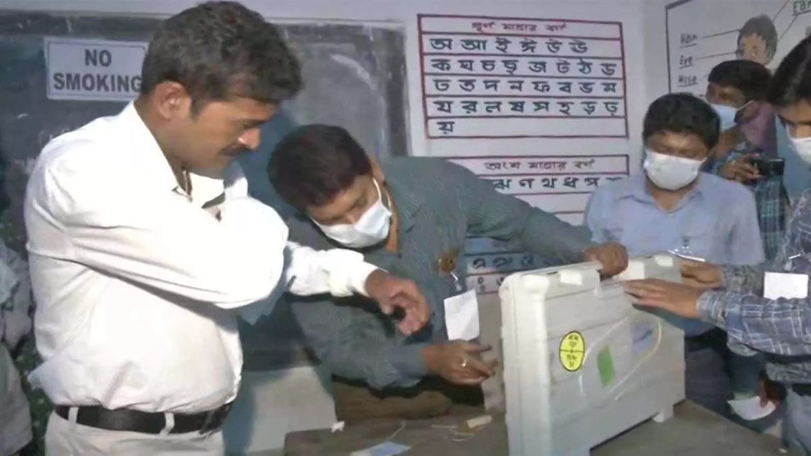 Bengal Election: चौथे चरण का मतदान खत्म, 5.39 बजे तक 76.16% वोटिंग