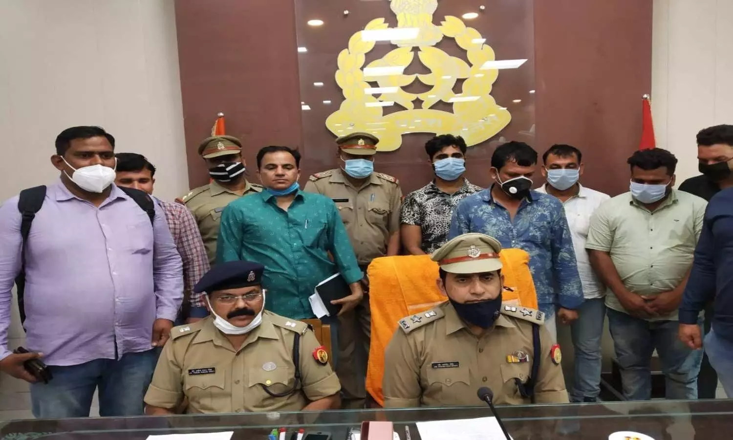 बिजनौर में पुलिस ने पांच ठग किए गिरफ्तार, ऐसे बनाते थे लोगों को शिकार