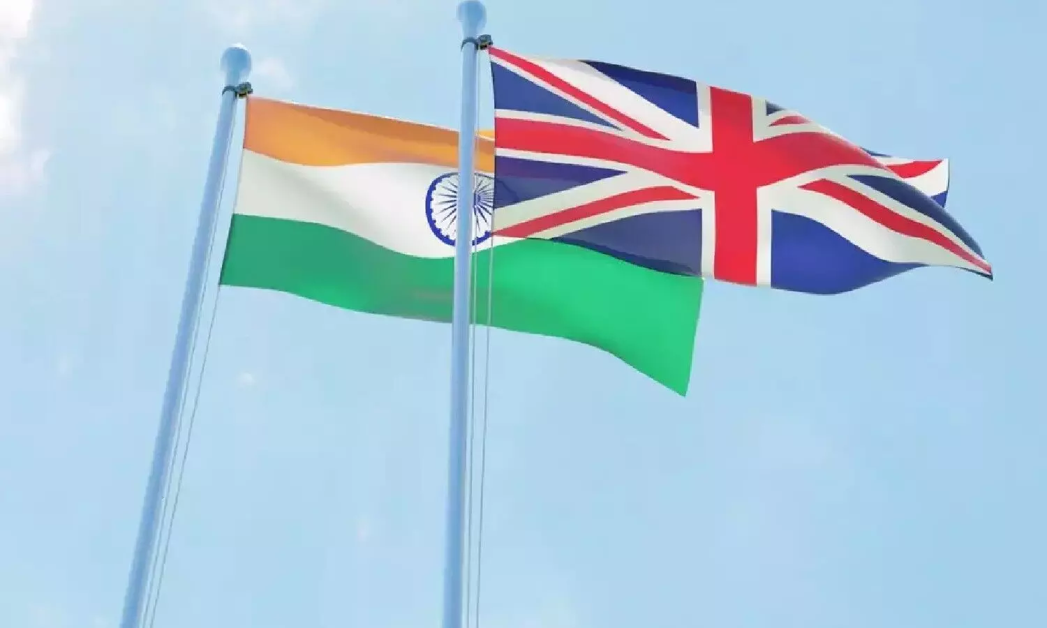 कोरोना संक्रमण के खिलाफ लड़ाई में भारत को ब्रिटेन का साथ मिला है।
