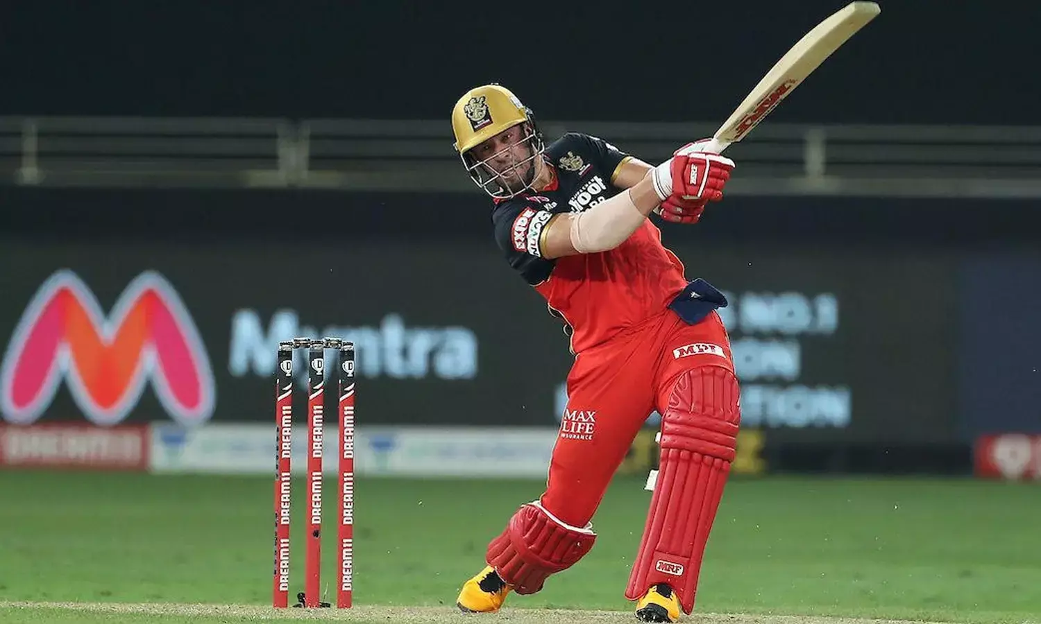 AB de Villiers played well and make a new record in IPL 2021