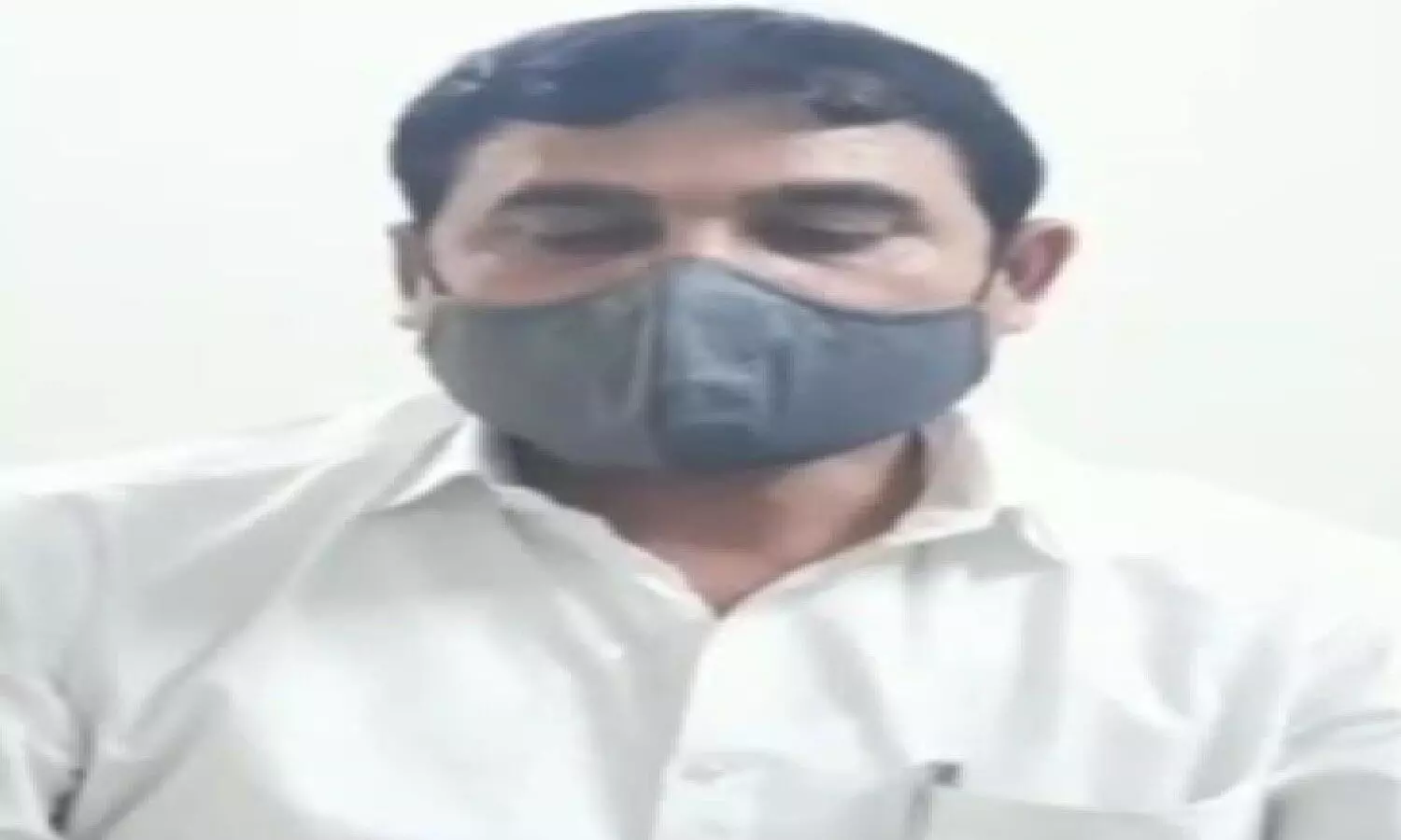 गाजियाबाद में लोनी के बीजेपी विधायक नंदकिशोर गुर्जर ने एडीएम सिटी शैलेंद्र कुमार पर गंभीर आरोप लगाए हैं।