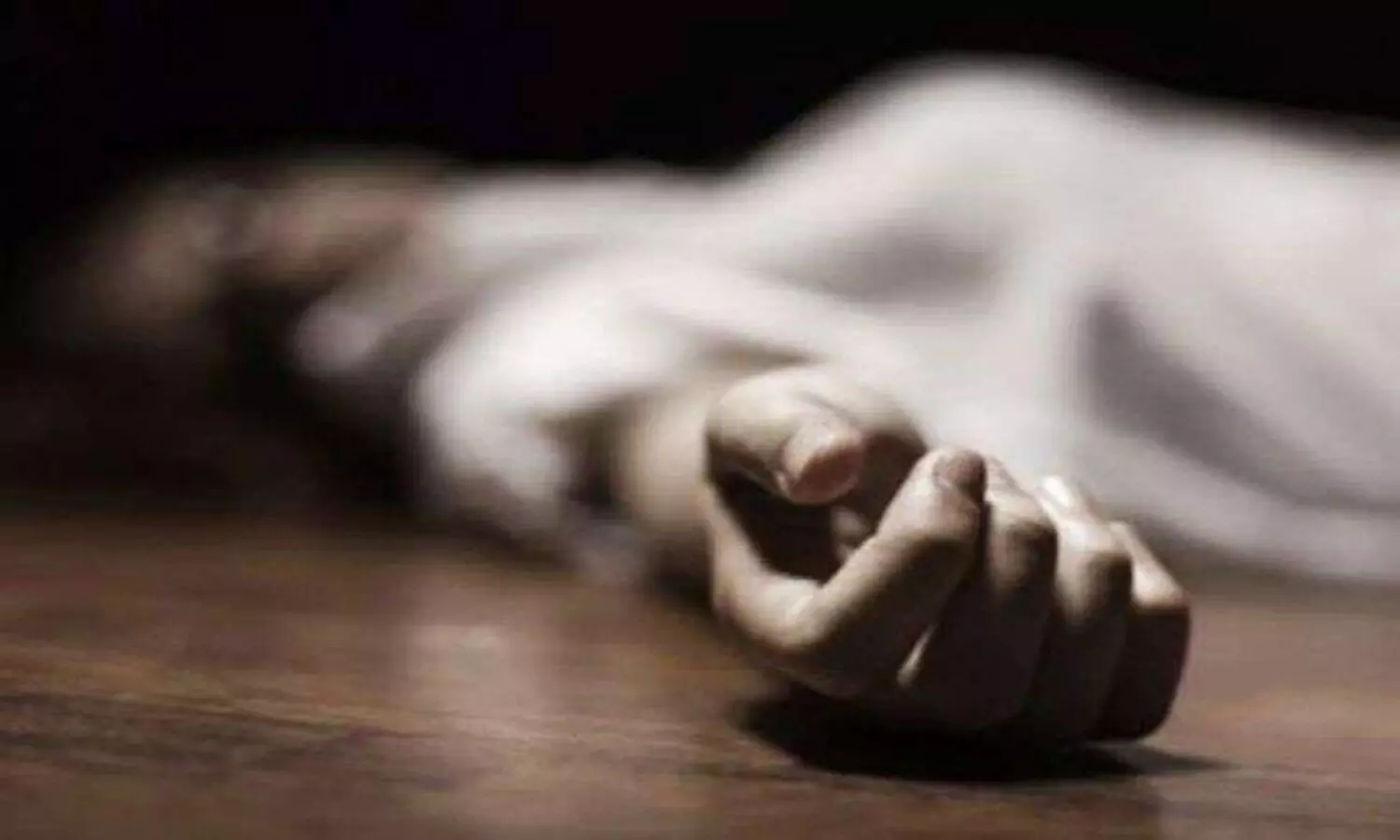 Girls Dead Body Found in Etawah