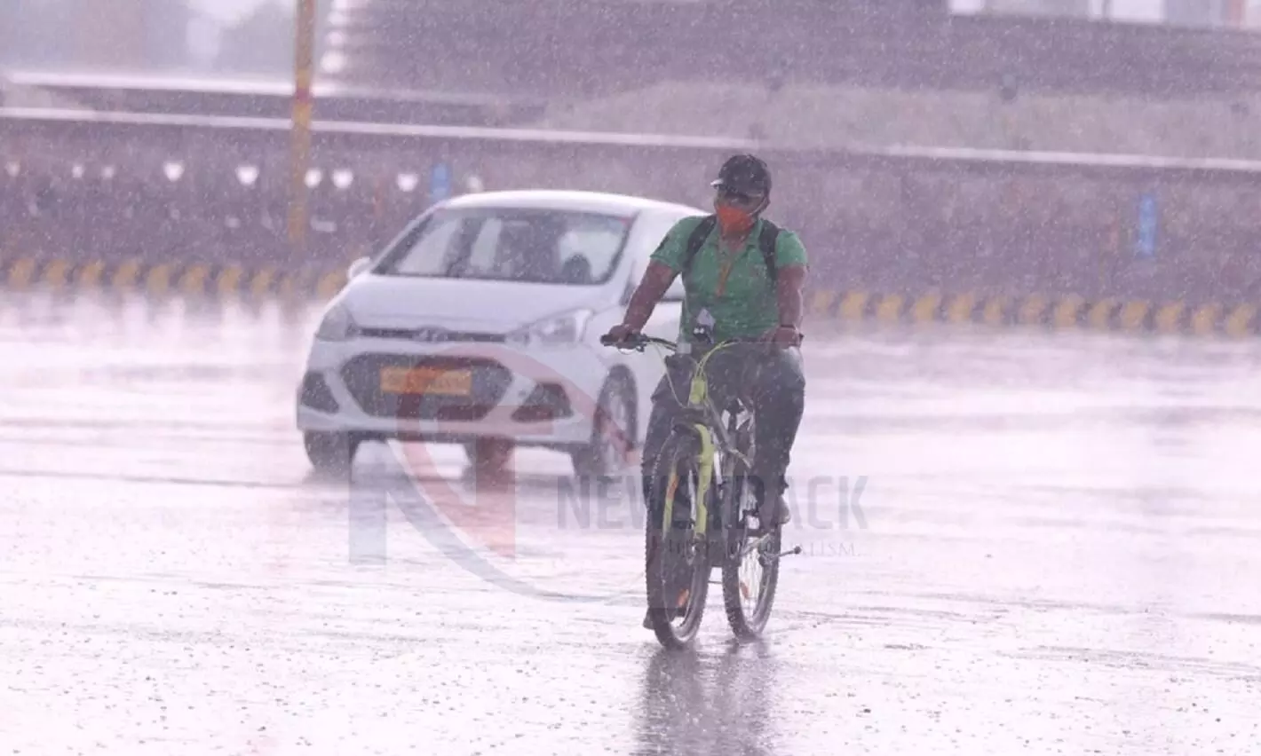 लखनऊ में हुई तेज बारिश