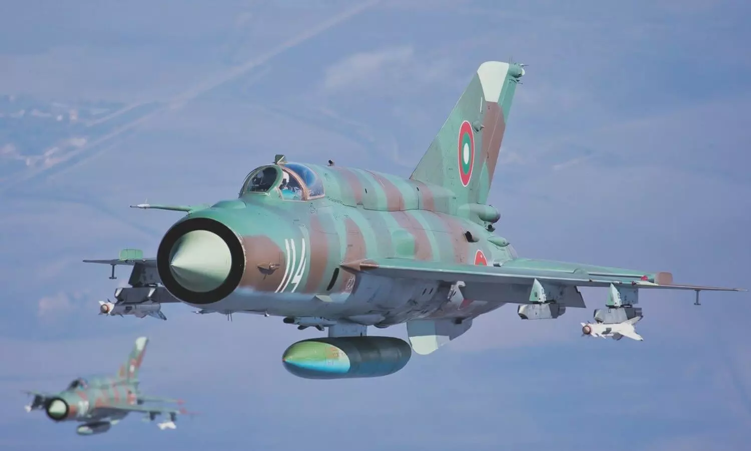 MiG-21 Crash: पंजाब में बड़ा हादसा, फाइटर जेट मिग-21 हुआ क्रैश, एयरफोर्स में हड़कंप
