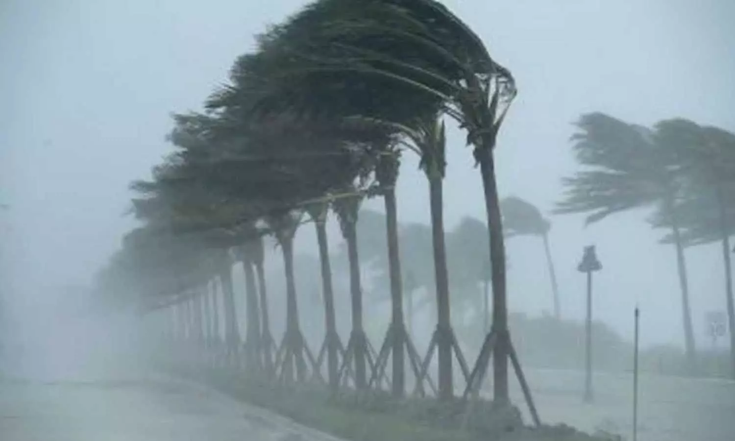 Cyclone Yaas: आज चक्रवाती तूफान का रूप लेगा यास, इन राज्यों में अलर्ट