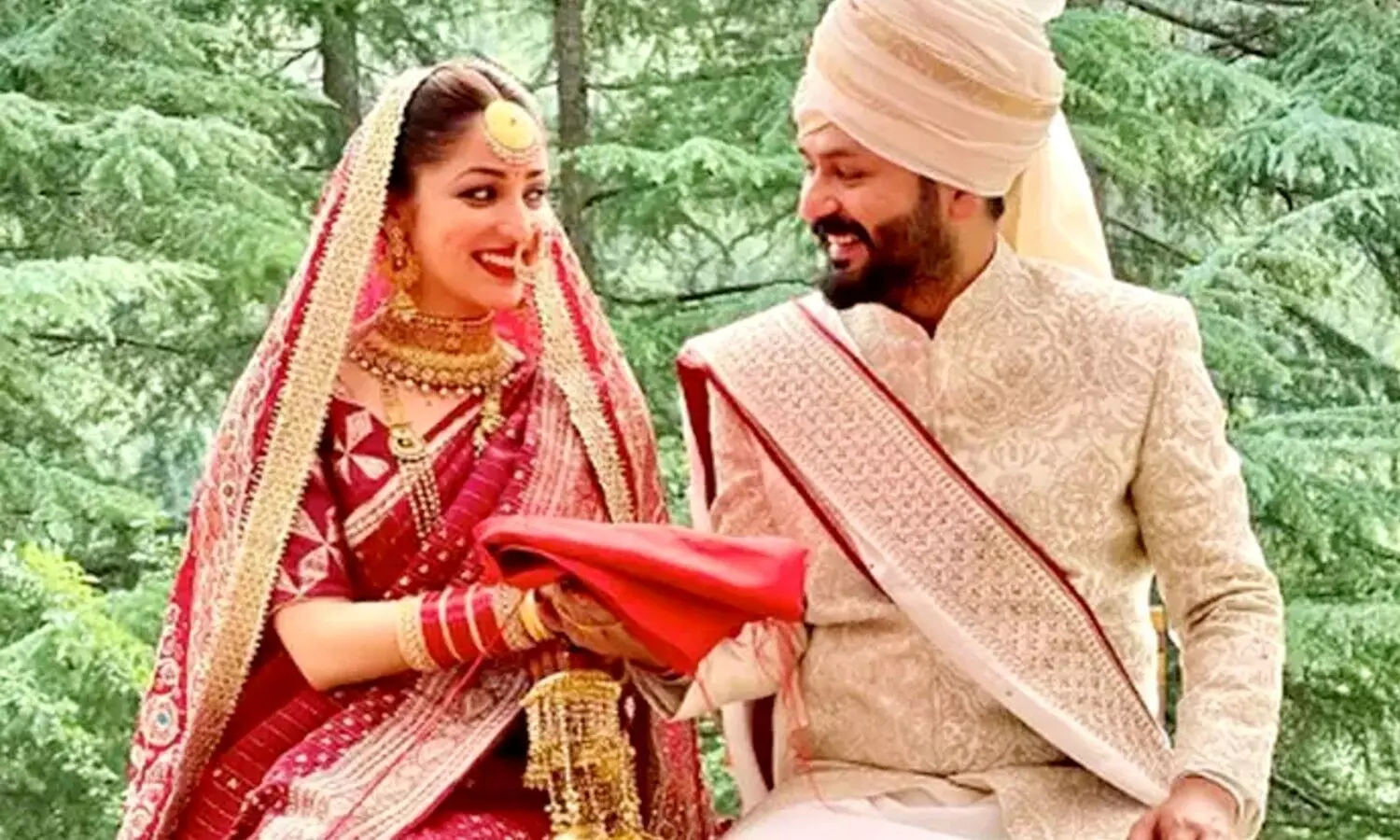 Yami Gautam Wedding: Photos of Mehndi Ceremony went viral, the actress looked very beautiful in a yellow suit