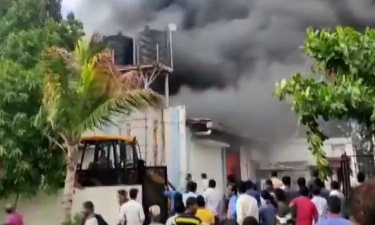 पुणे: सैनिटाइजर बनाने वाली फैक्ट्री में भीषण आग, 18 लोगों की मौत, PM  मोदी ने जताया दुख