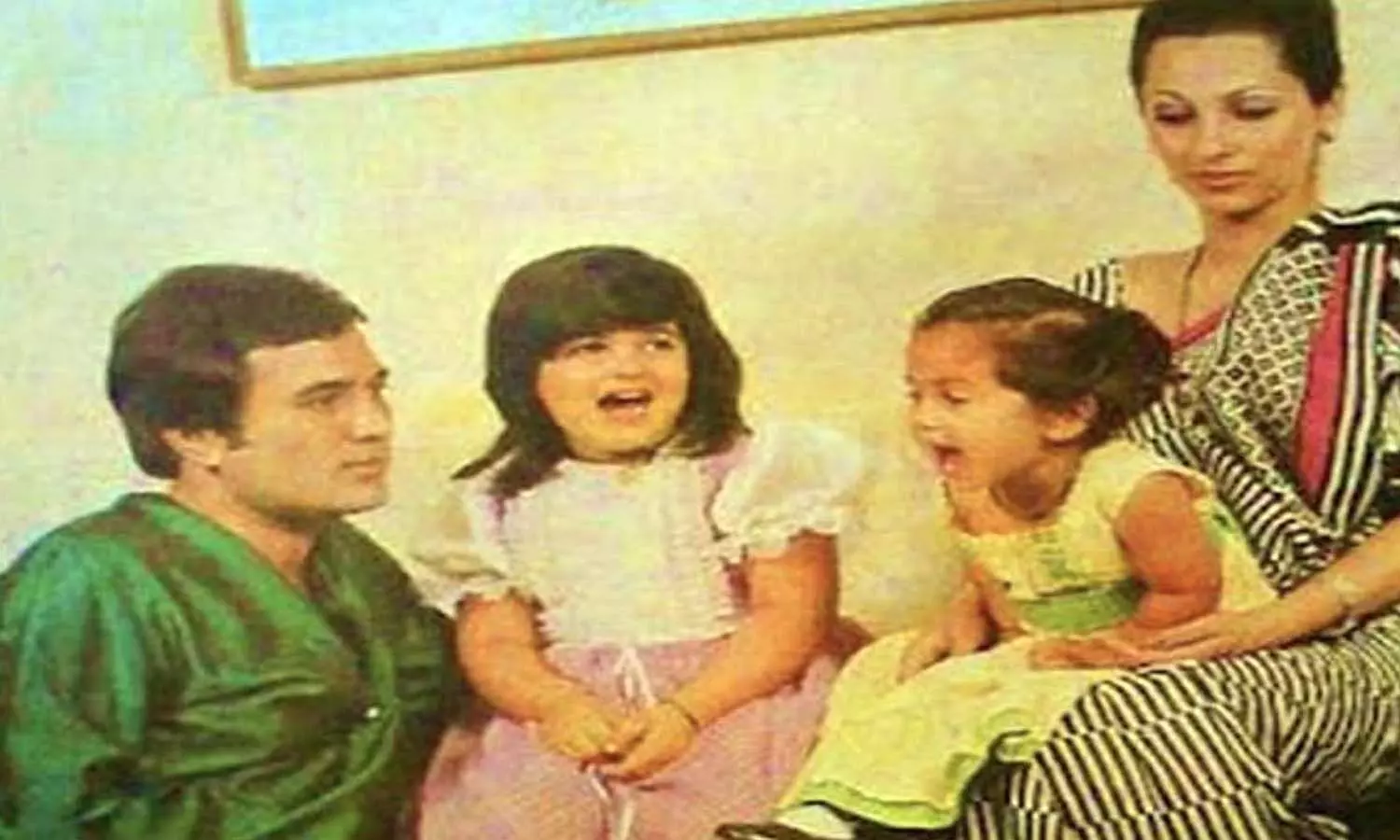  डिंपल कपाड़िया, राजेश खन्ना और उनकी दोनों बेटियां 