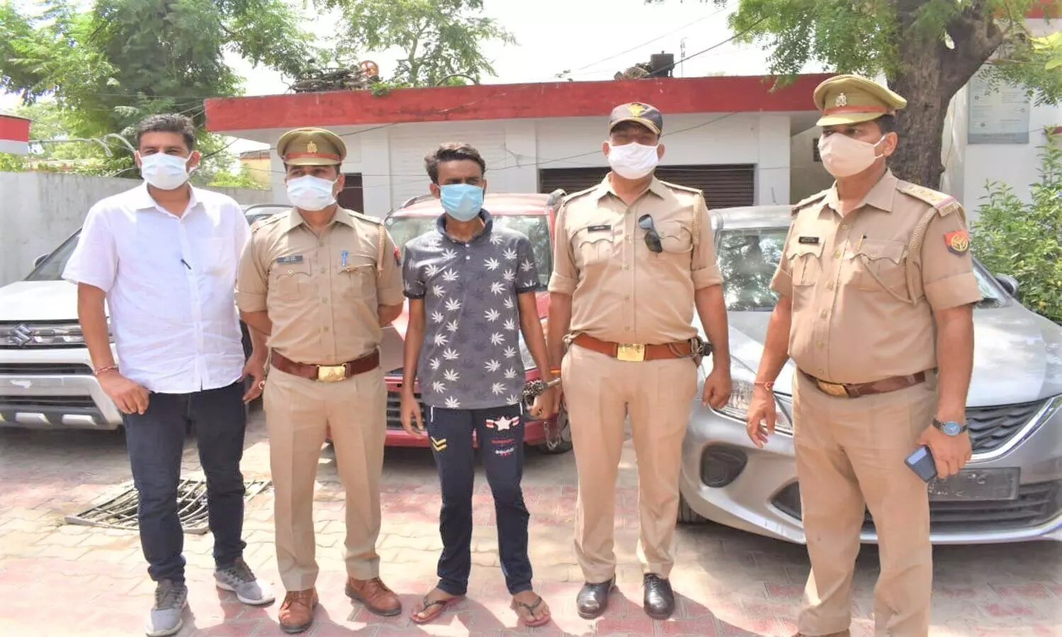 Meerut Crime News: पुलिस ने किया वाहन चोर गैंग का खुलासा, कई कारें बरामद, एक गिरफ्तार