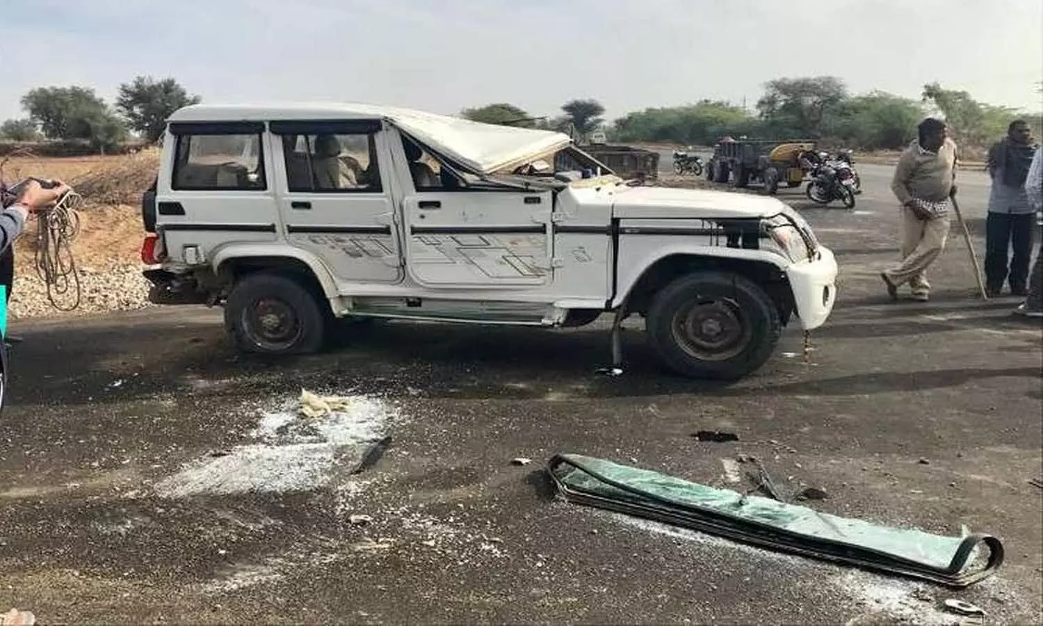Amethi Car Accident: अमेठी में भीषण हादसा, दो की मौत, कई घायल