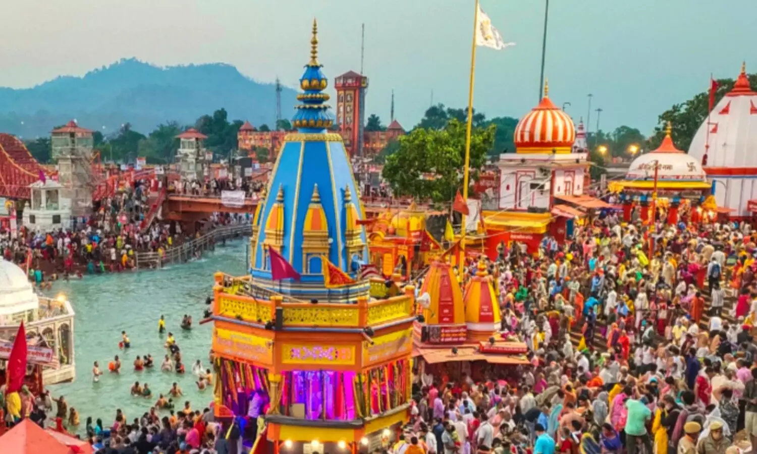 Lakhs of people came to the Kumbh Mela in Haridwar and went on spreading the infection with them.