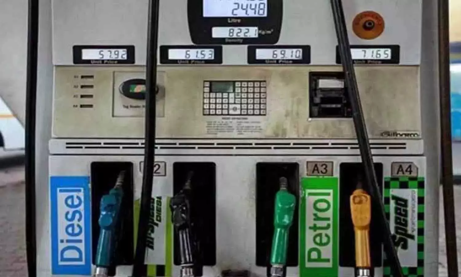 Petrol Ka Dam: पेट्रोल का दाम आज 107 रुपए तक पहुंचा, डीजल भी महंगा