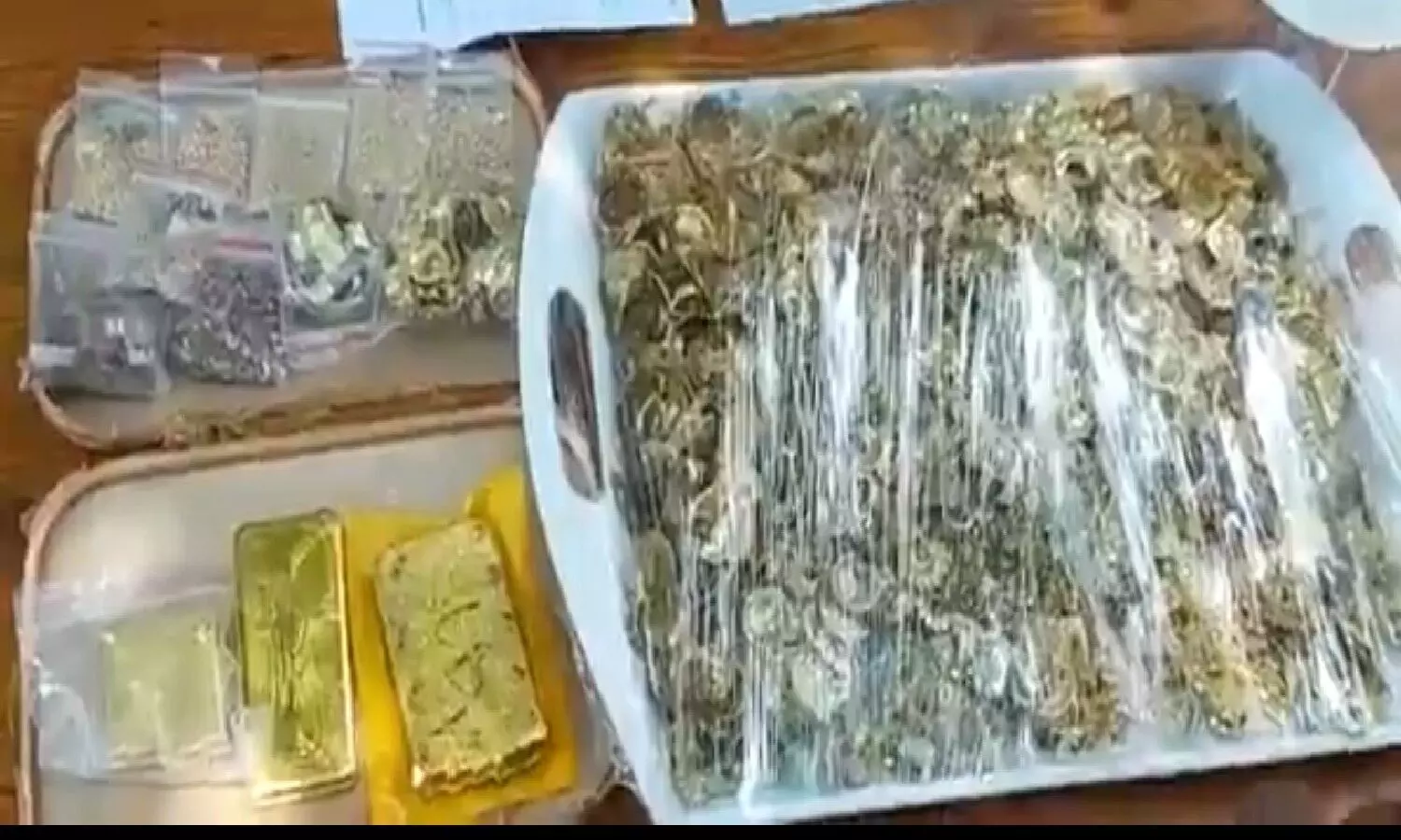 Chandauli district has arrested two accused along with recovering huge amount of illegal gold during checking