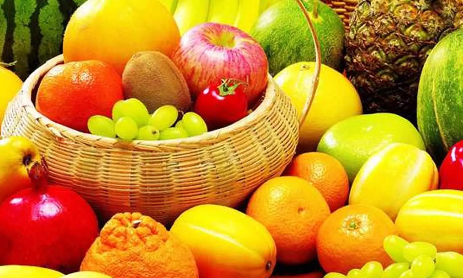 खाने के तुरंत बाद न खाएं ये फल, सेहत पर पड़ता है बुरा असर
