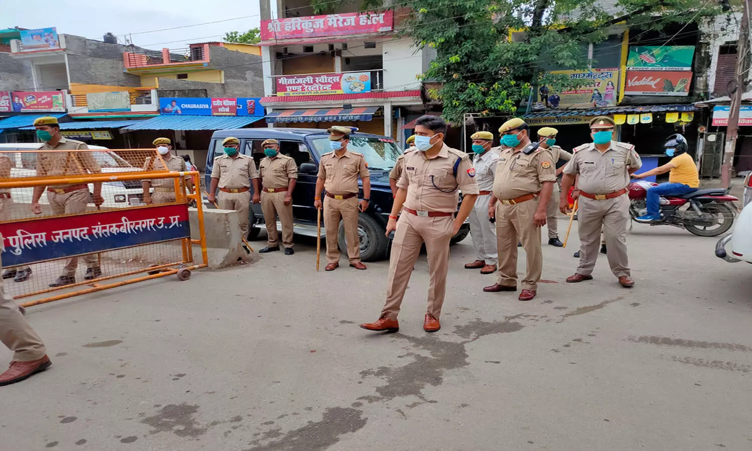 Sant Kabir Nagar news : जिला पंचायत अध्यक्ष चुनाव शांतिपूर्ण निपटाने को पुलिस प्रशासन ने कसी कमर