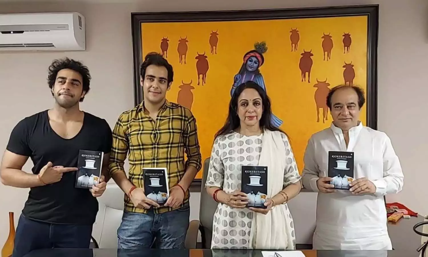 Hema Malini releases Uddhav Kanhais novel