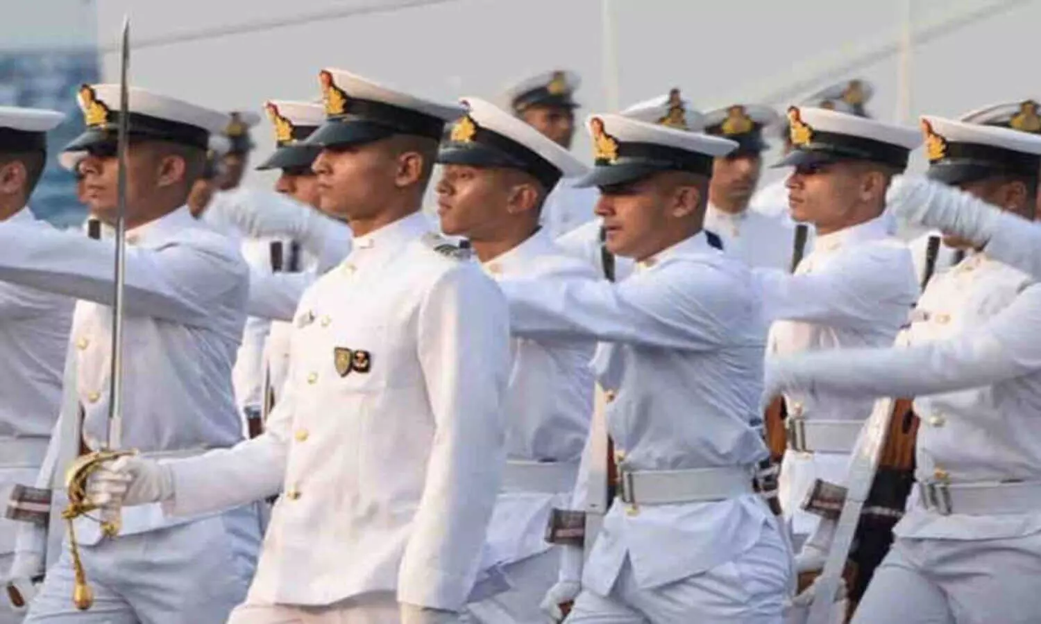 भारतीय नौसेना में इन पदों पर निकली भर्ती, 23 जुलाई तक करें आवेदन