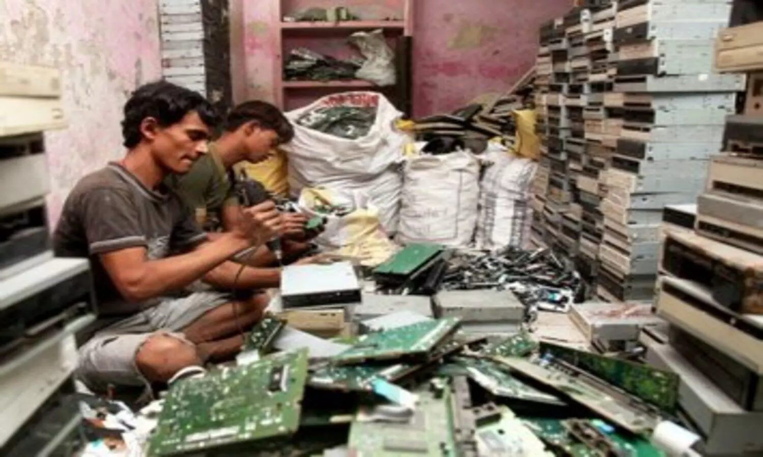 E-waste Dangerous for the environment