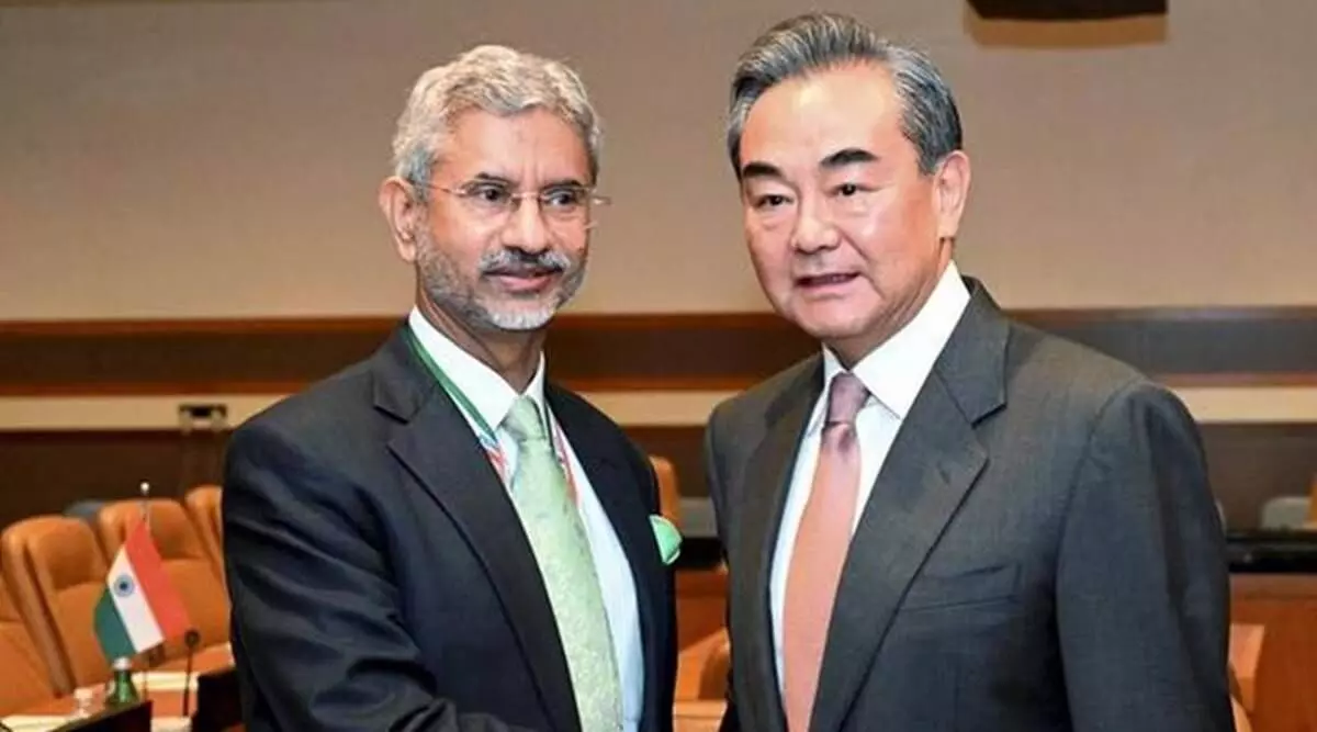 SCO Meeting: दुशांबे में मिले भारत-चीन के विदेश मंत्री, क्या दोनों देशों के बीच इन मुद्दों पर बनेगी सहमति?