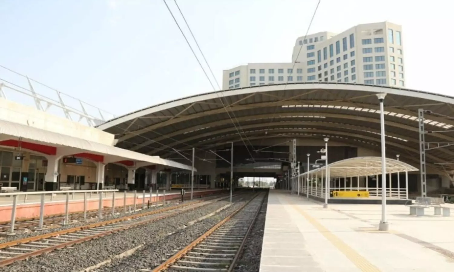 Bharat Ka Gaurav: फिर से विकसित गांधीनगर कैपिटल रेलवे स्टेशन