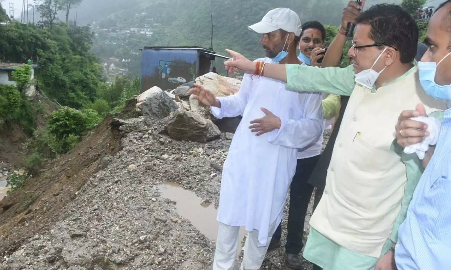 Uttarakhand News: उत्तरकाशी पहुंचे सीएम धामी, पीड़ितों के लिए किया मदद का एलान