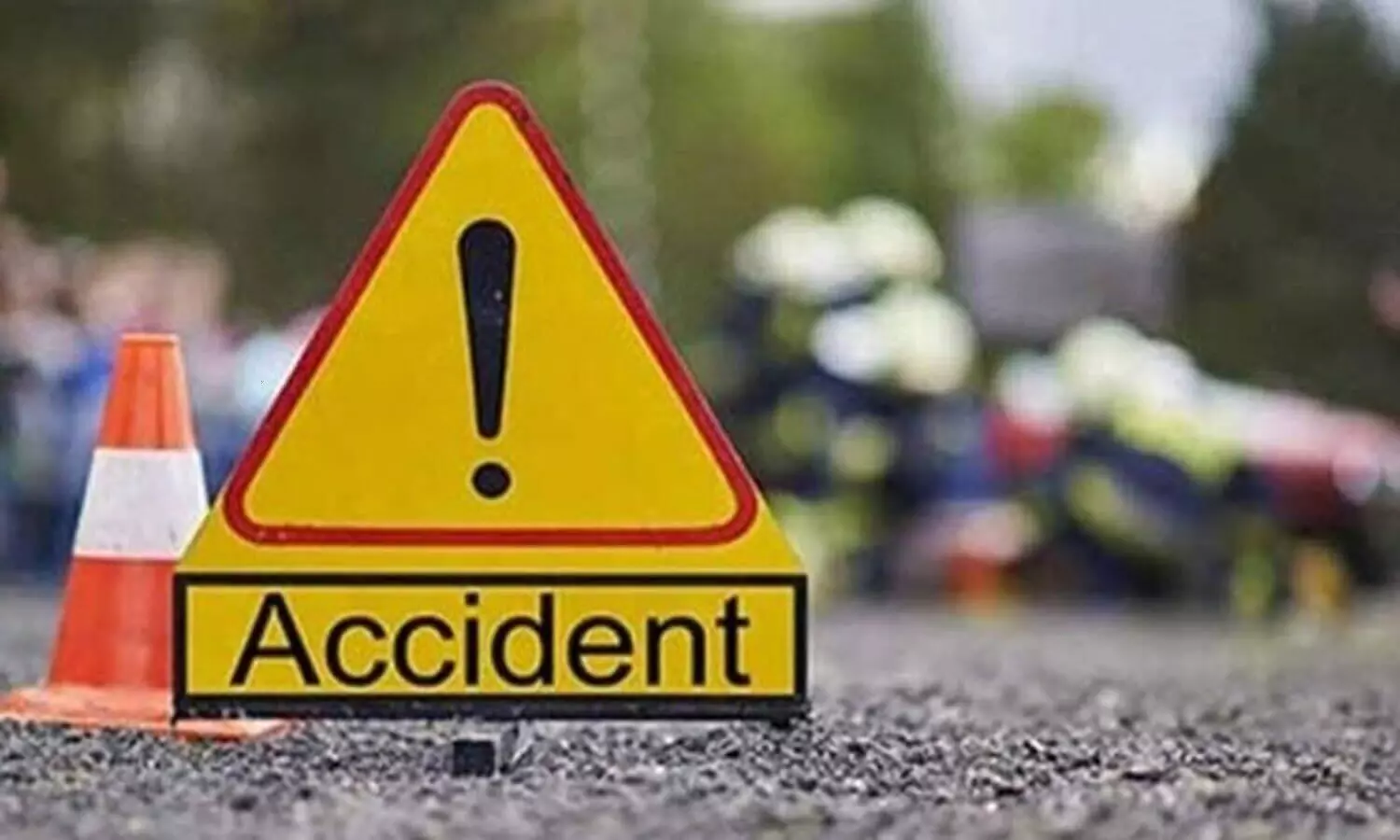 UP Accident News: उत्तर प्रदेश के इन जिलों में हुआ दर्दनाक हादसा, मासूम समेत कई लोगों की मौत