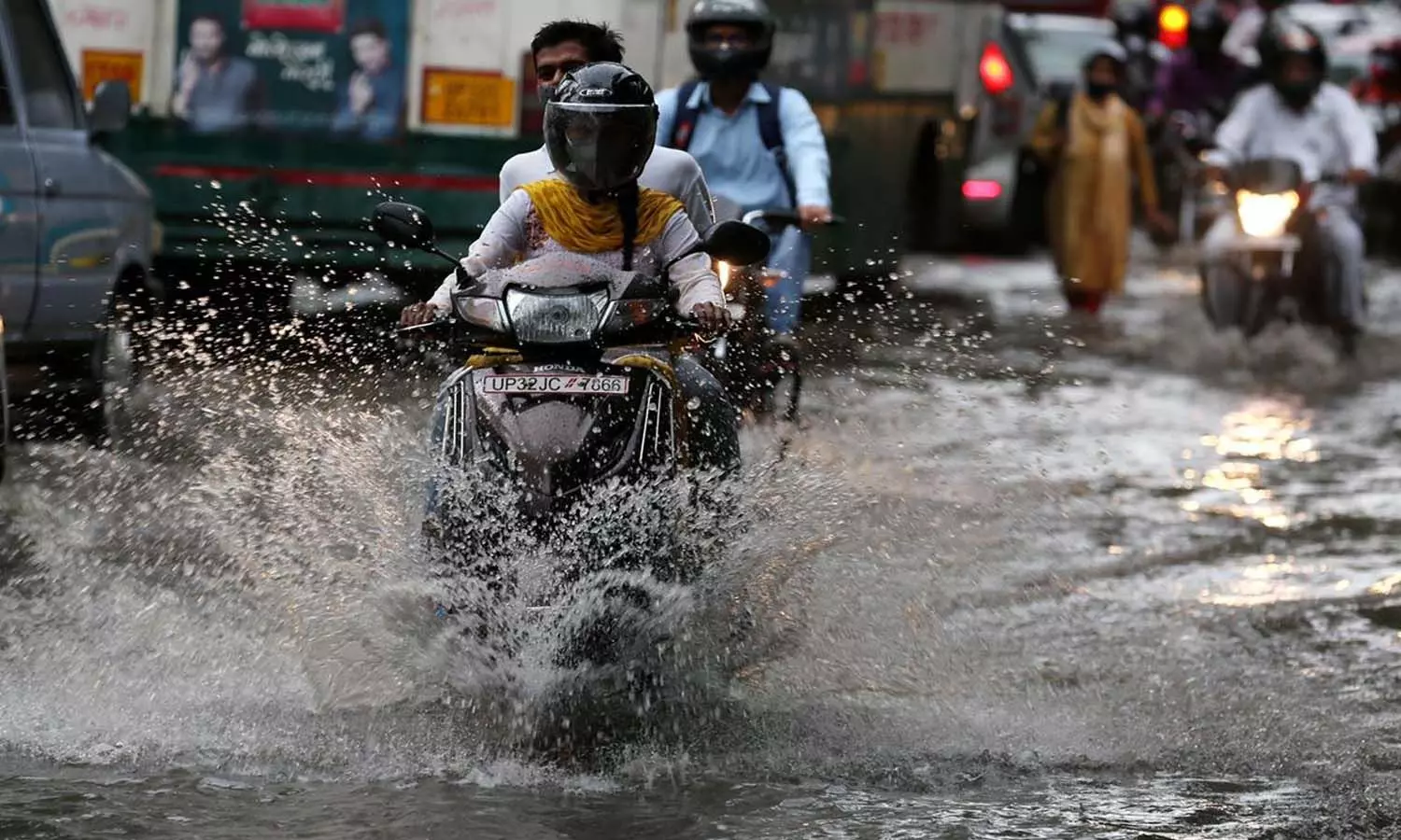 rain in Lucknow