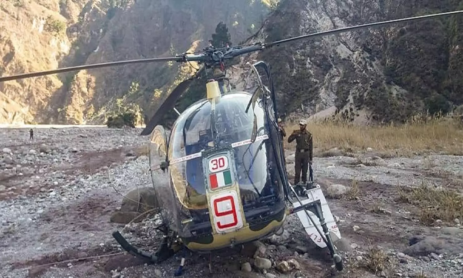 भारतीय सेना का हेलिकॉप्टर हुआ क्रैश