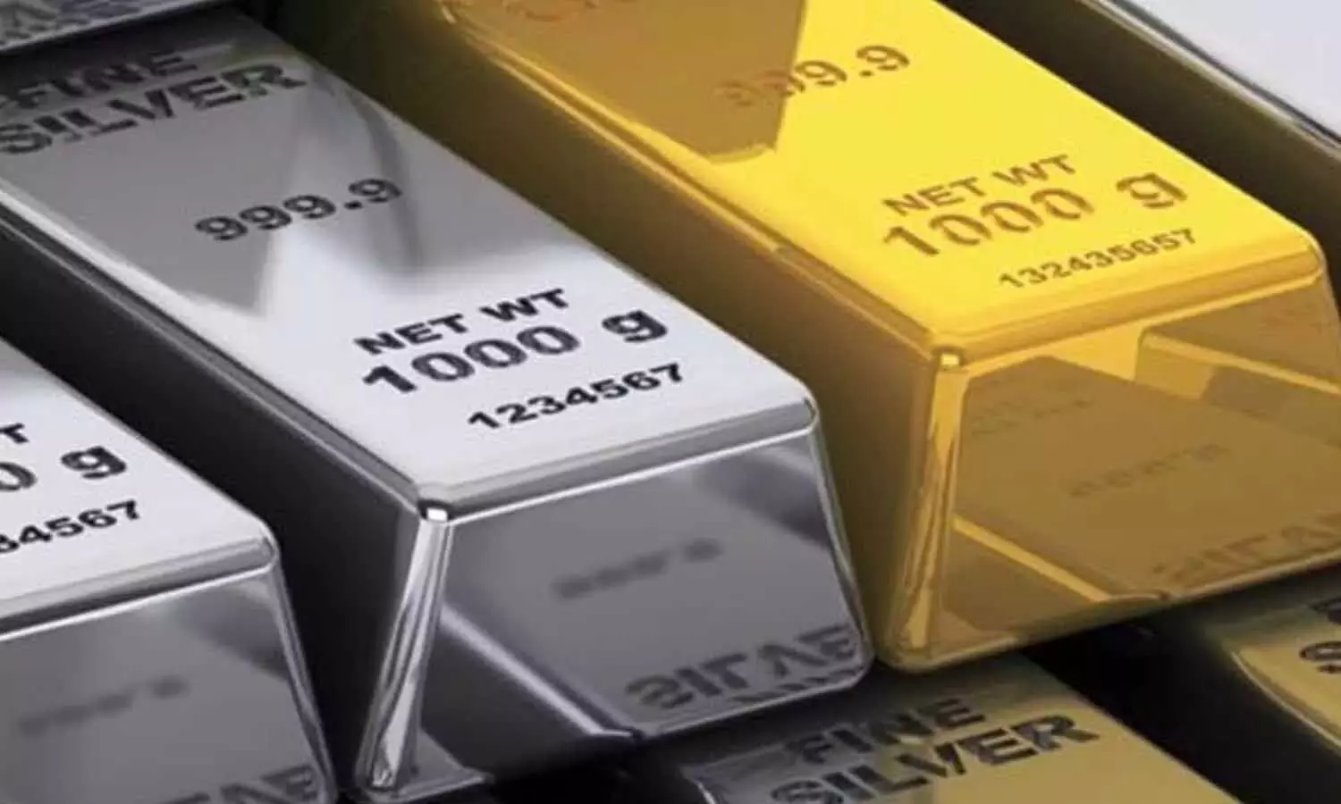 Gold Silver Rate Today: सोना 1080 रुपए प्रति 10 ग्राम बढ़ा, चांदी में रिकॉर्ड 4800 रुपए की वृद्धि, खरीदने से पहले चेक कर लें प्राइस
