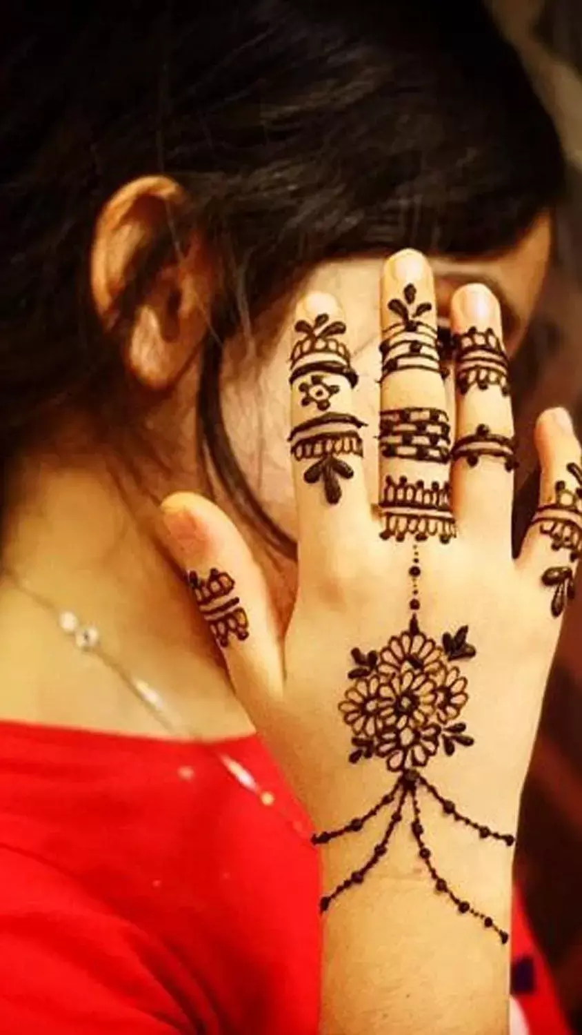 50 Simple Mehndi Design Images to Save this Wedding Season! | Bridal Mehendi  and Makeup | Wedding Blog