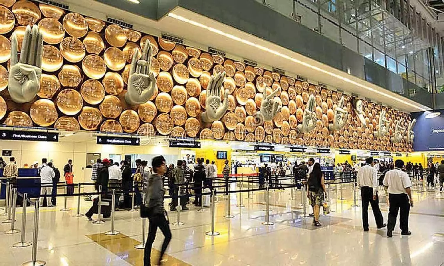 अलकायदा ने दिल्ली एयरपोर्ट को बम से उड़ाने की दी धमकी