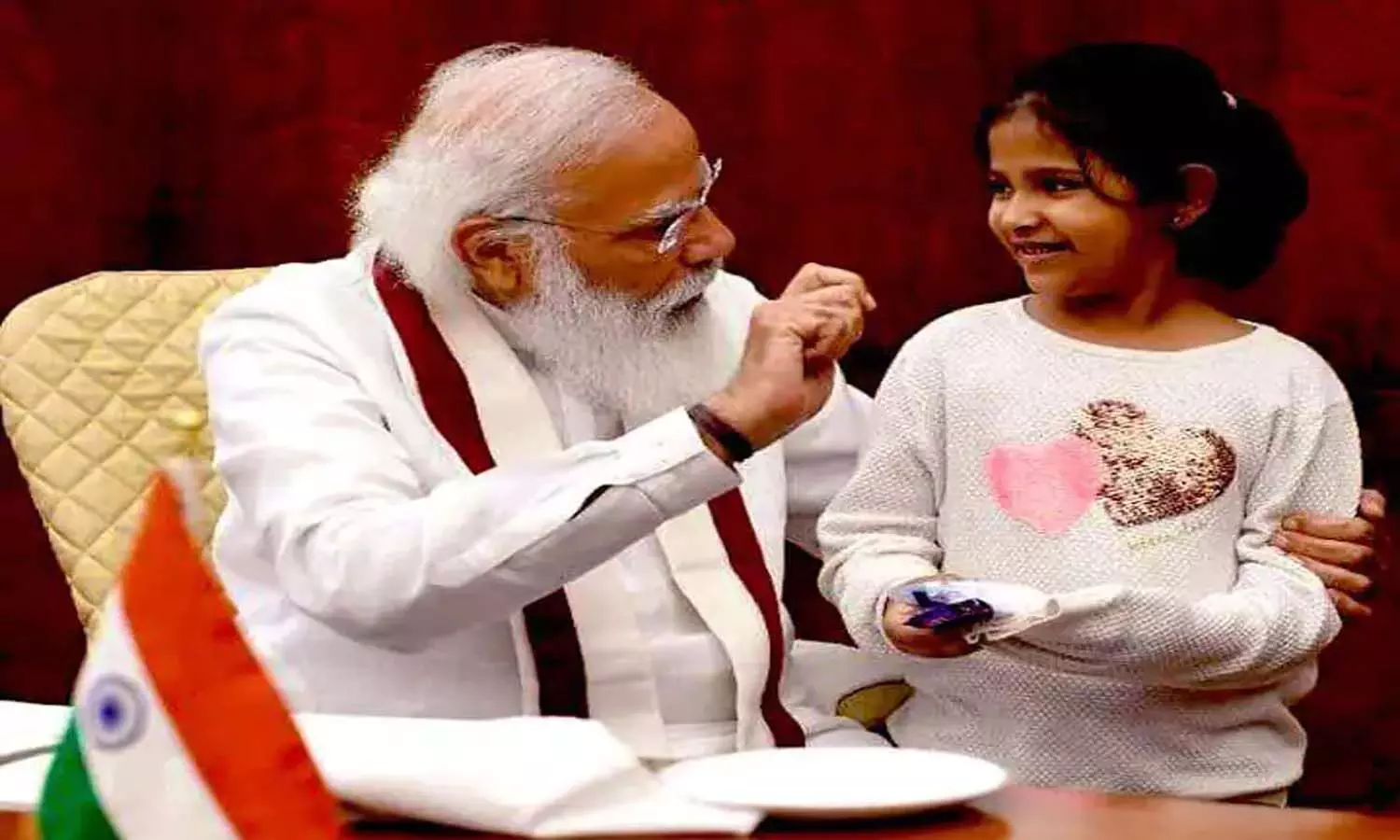 PM Modi meets 10 year old girl