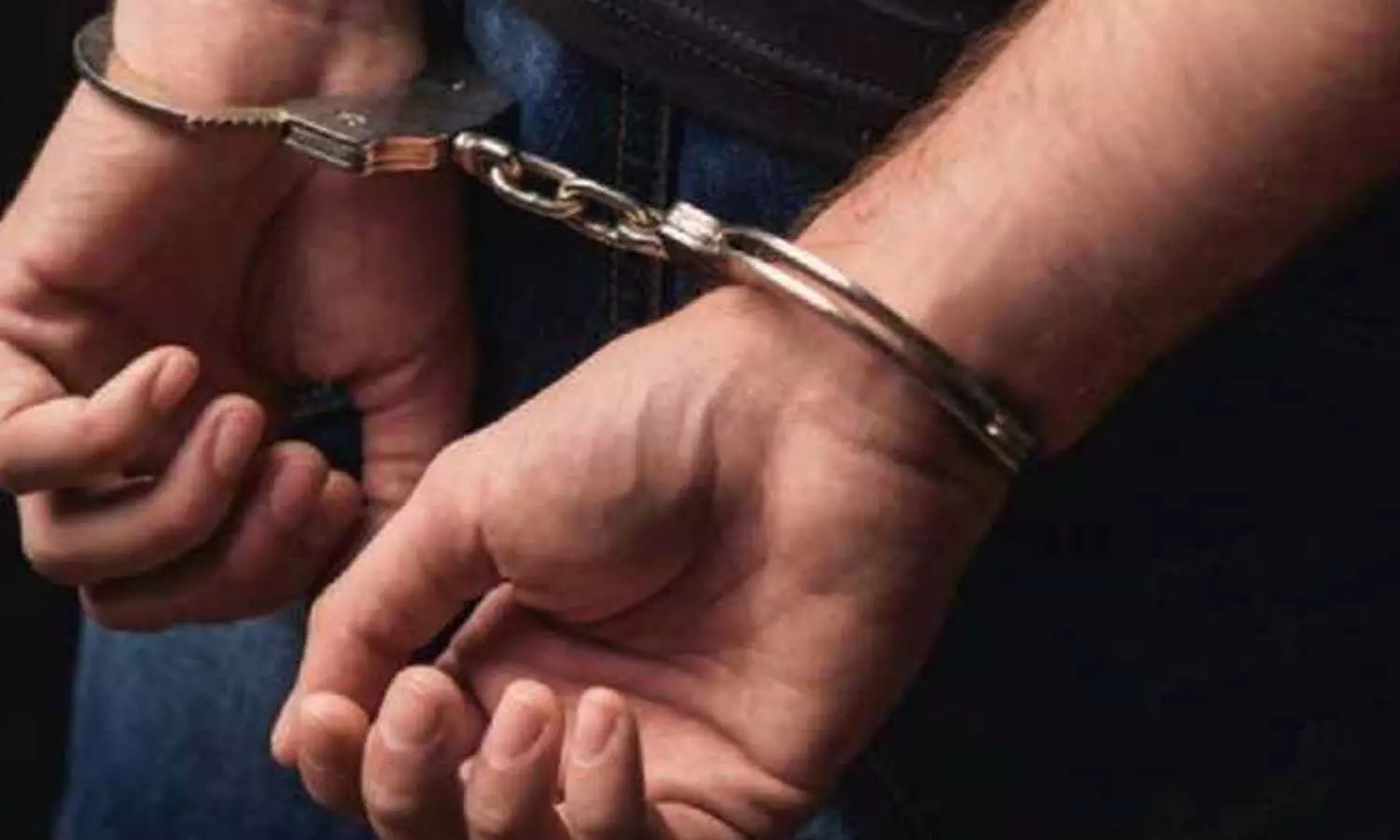 Bijnor Crime News: पीजीटी परीक्षा के दौरान दो मुन्नाभाई गिरफ्तार, ऐसे पकड़े गए शातिर