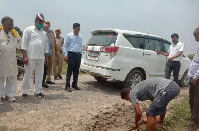 DM Praveen Kumar Lakshkar strict on pipe leakage and no road construction