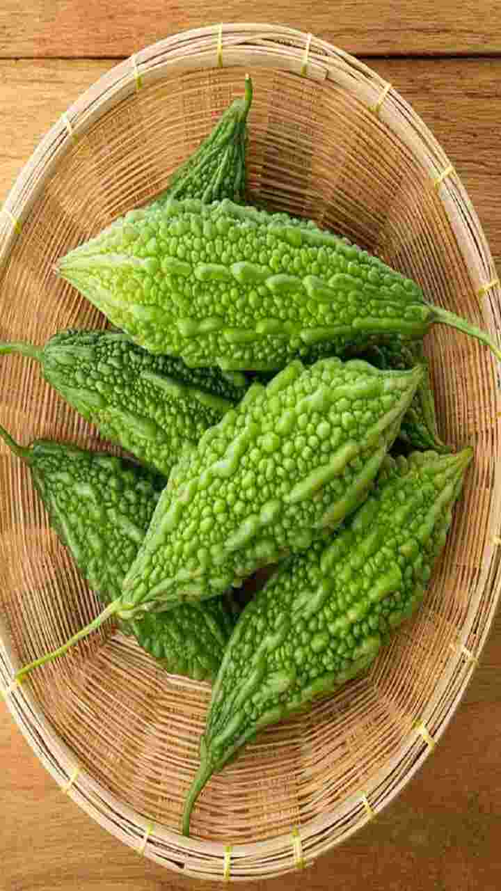 Karela Juice कर ल क ज स इन ल ग क ल ए ह वरद न ज न ए क न स ब म र क