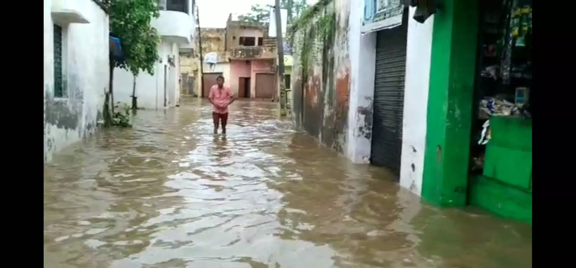 Roads submerged due to heavy rain in Bijnor