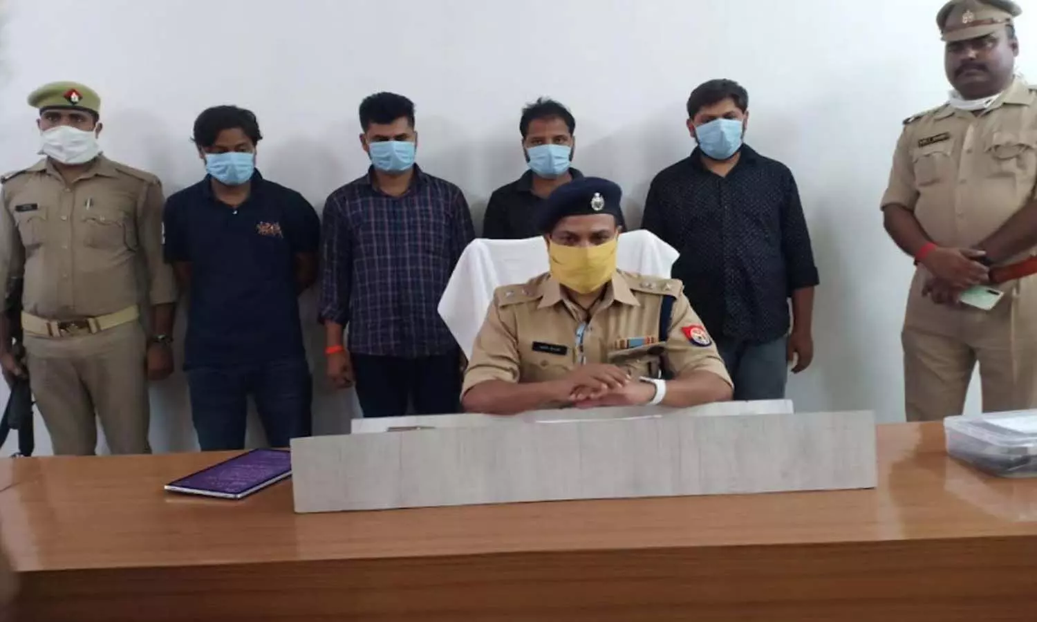 Ambedkarnagar salwar gang arrested for trying to crack pet exam