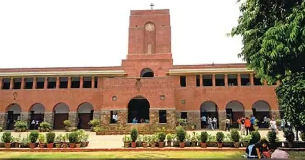 College will be named after Vinayak Damodar Savarkar in Delhi University
