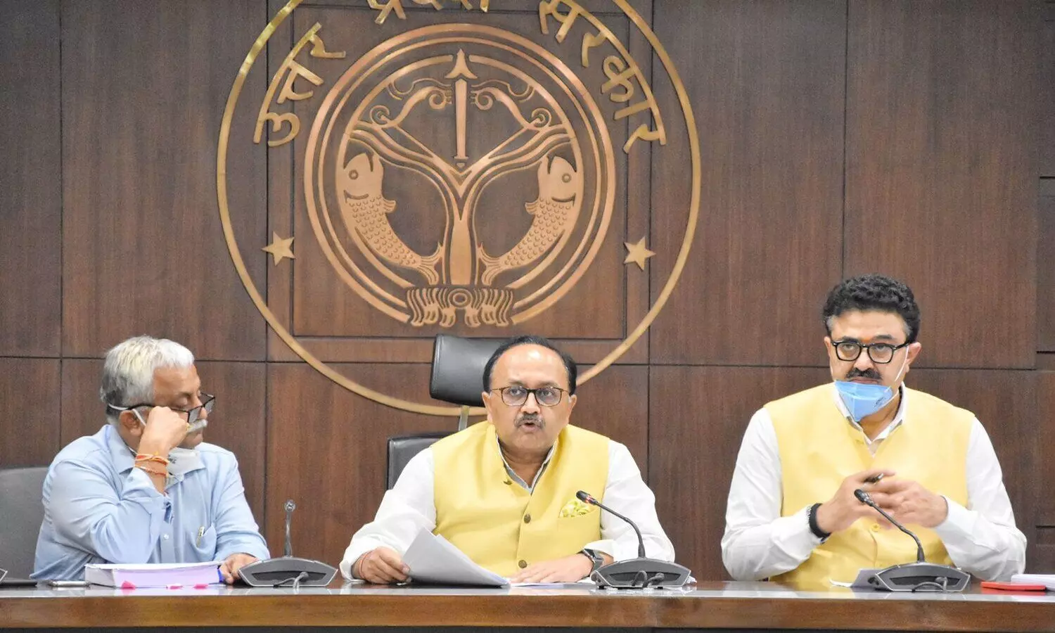 during Press brief cabinet minister Sidharth nath singh and officers