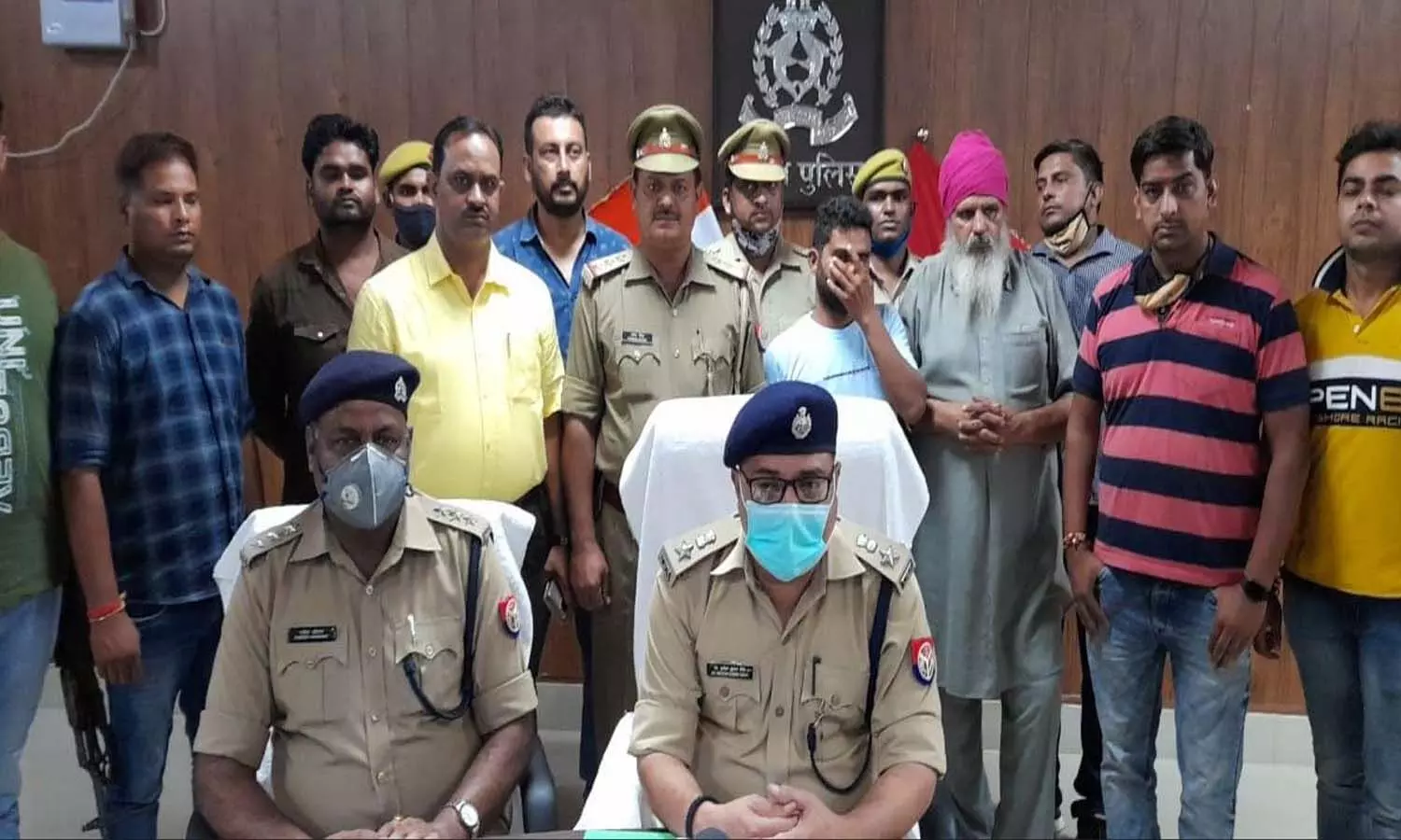 Police got huge success, arrested two smugglers with 5 quintals of 26 kg ganja