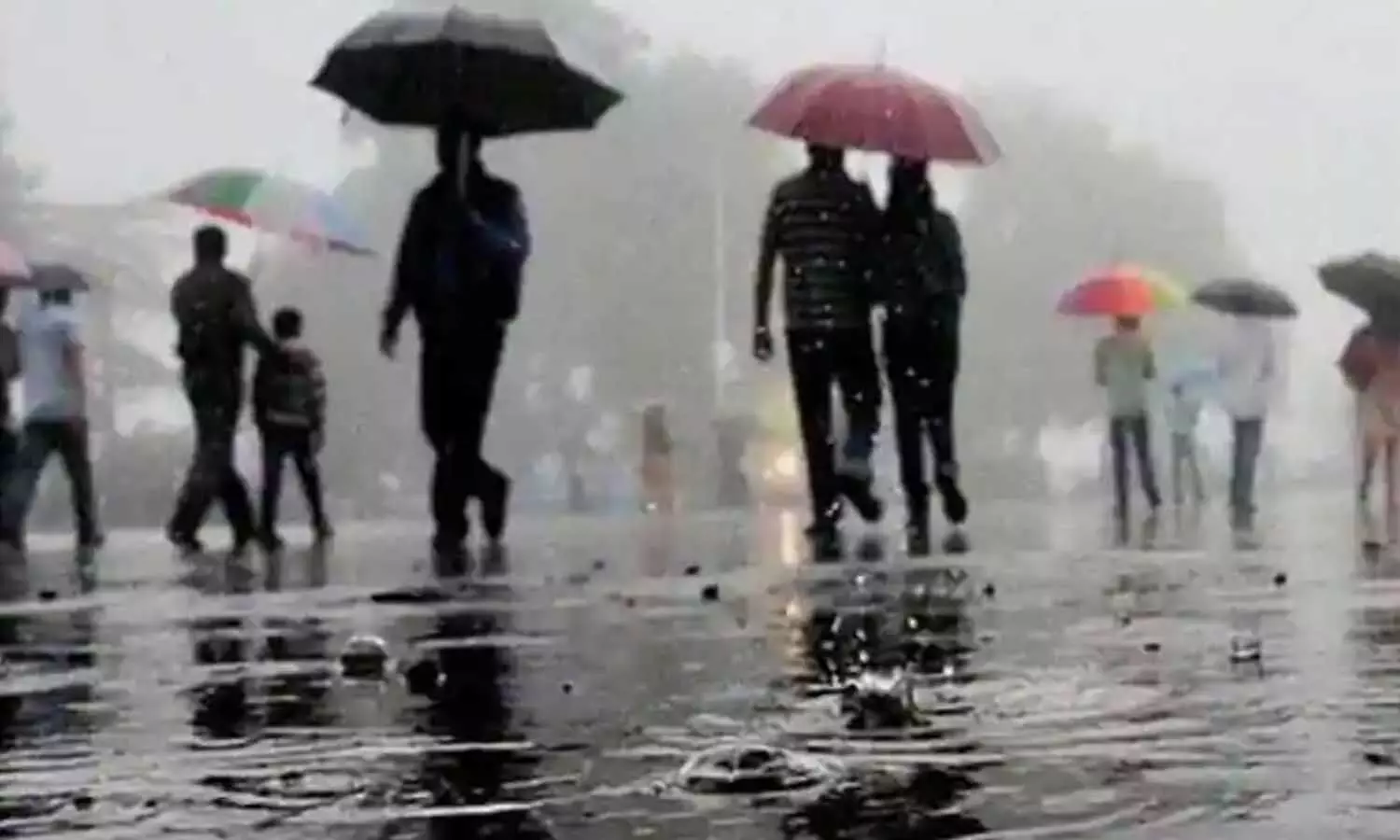 Aaj Ka Mausam: यूपी-बिहार समेत इन राज्यों में होगी झमाझम बारिश, IMD ने जारी किया अलर्ट