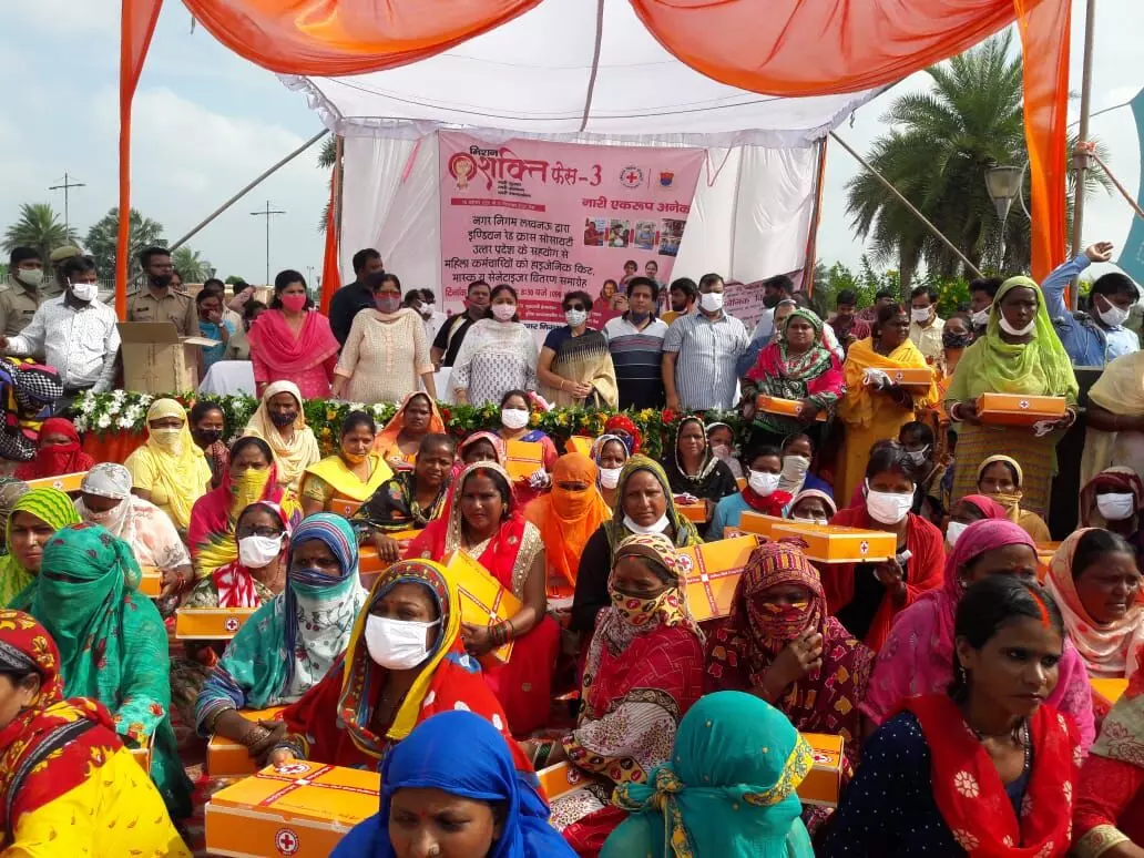 Hygienic kit distributed to more than 400 women sweepers