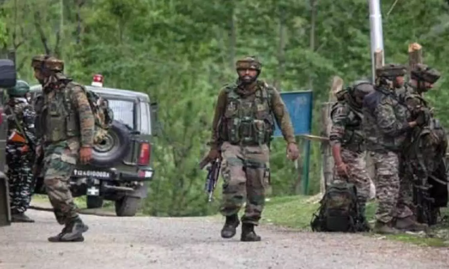 Terrorist Attack In Jammu Kashmir: पुलिस पार्टी पर बड़ा आतंकी हमला, एक जवान गोलियों से हुआ छलनी