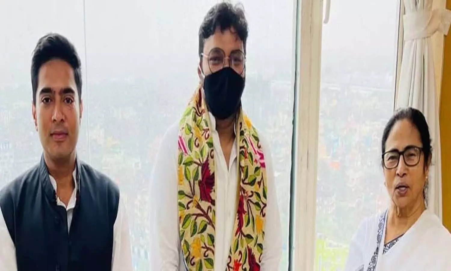 Babul Supriyo meets Chief Minister Mamata Banerjee