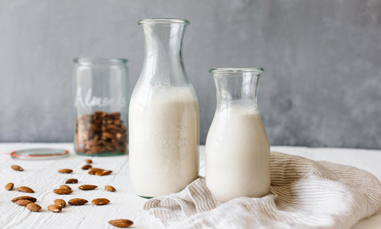 Benefits Of Almond Milk: Drink almond milk daily, you will get these benefits.  1 News Track English