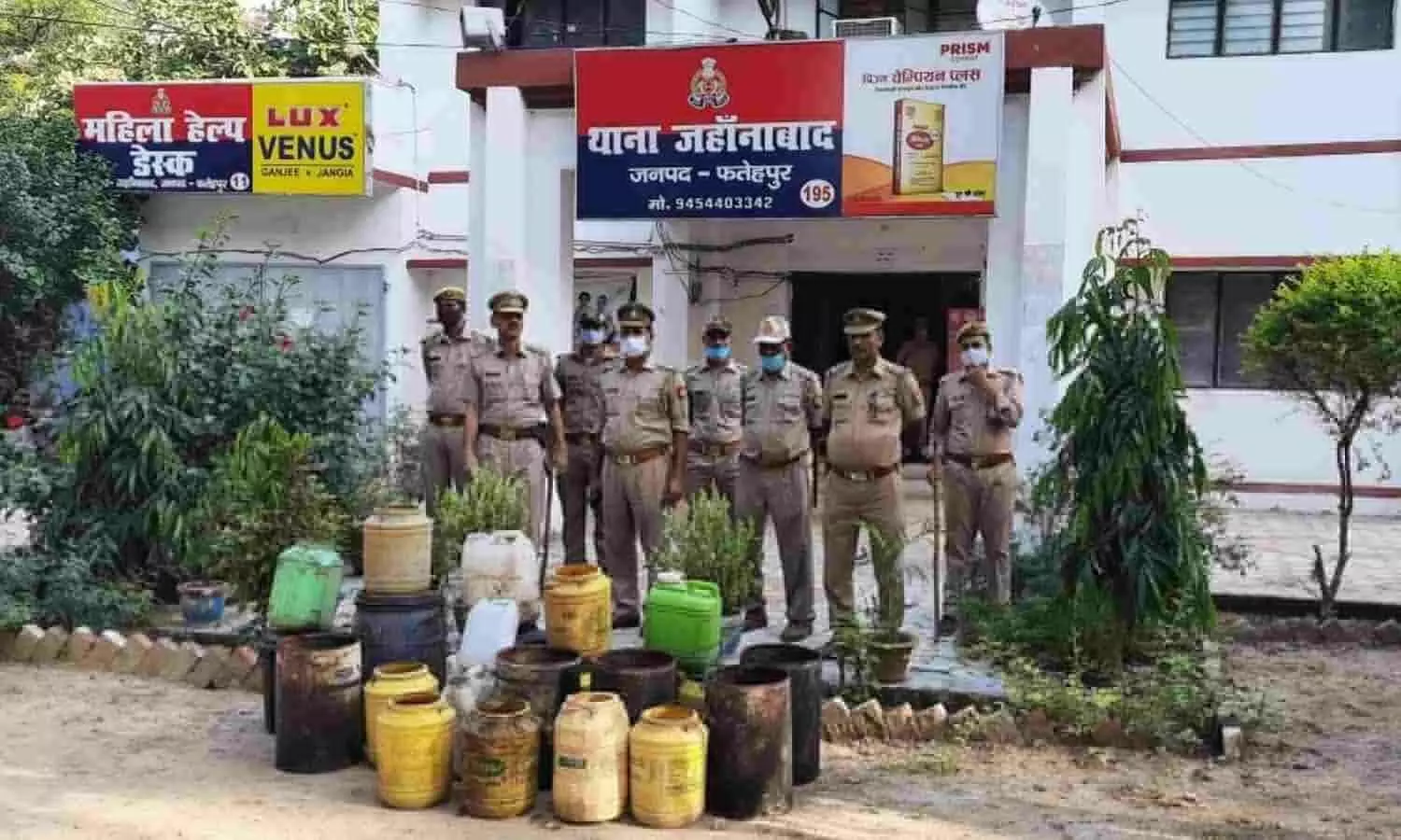 Police busted raw liquor making racket