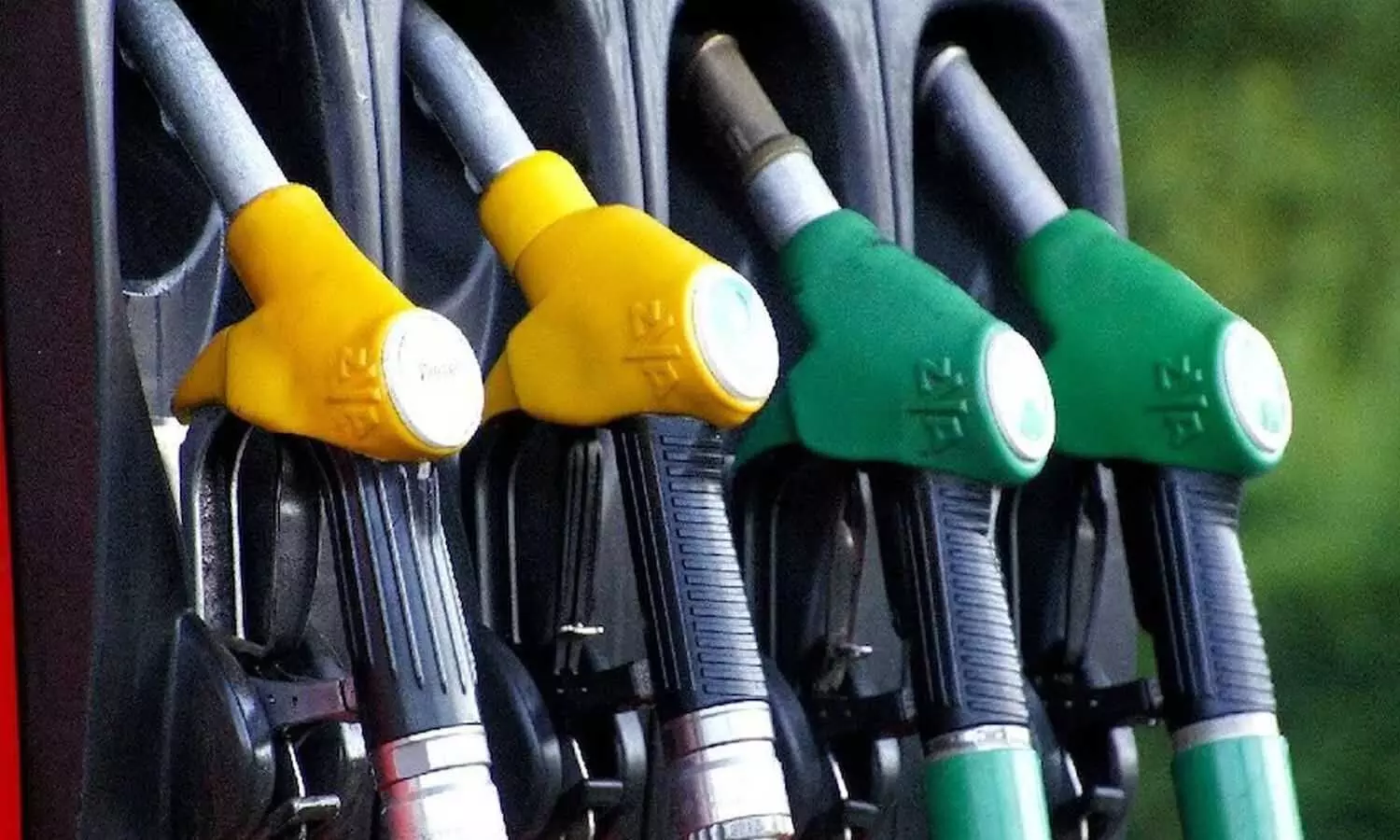 Petrol pumps to remain closed for 24 hours in Haryana from today
